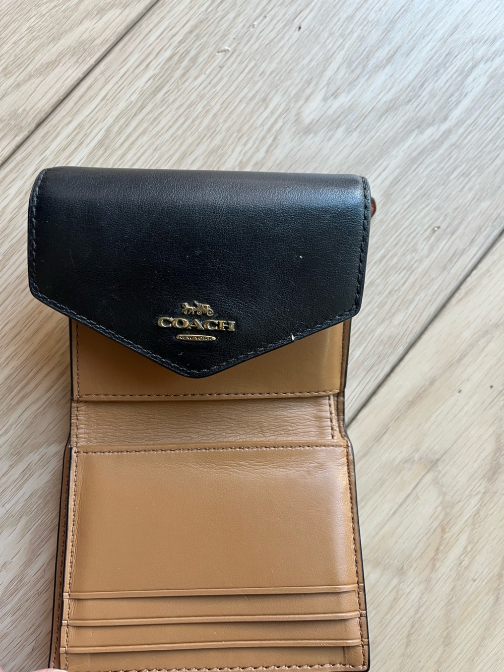Coach Wallet - Picture 2 of 6
